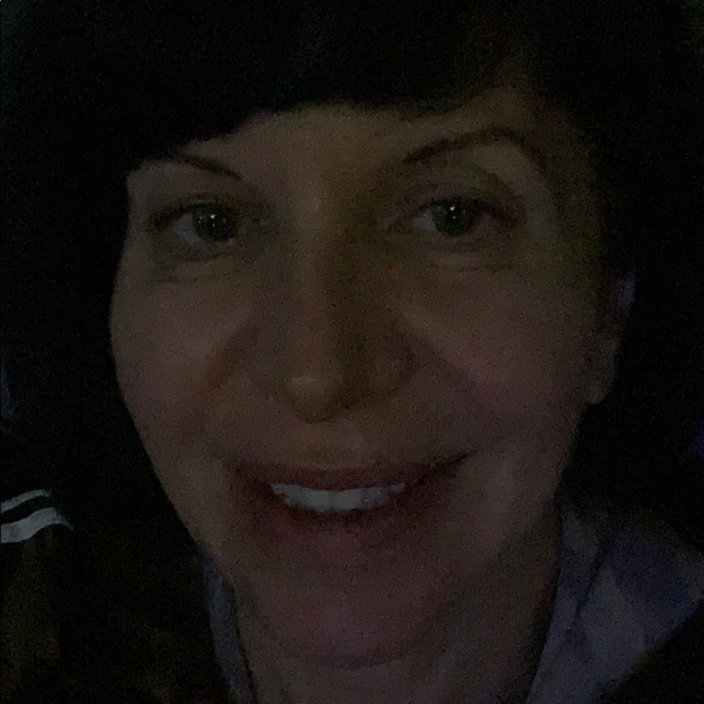 Meet your Posher, Pamela